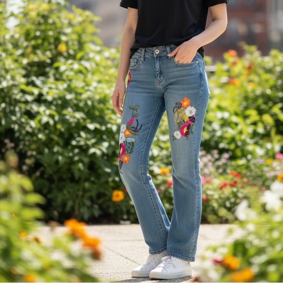 Vintage 80s Request Jeans Size 29 Floral Embroidered 98% Cotton 2% Spandex - Picture 2 of 15